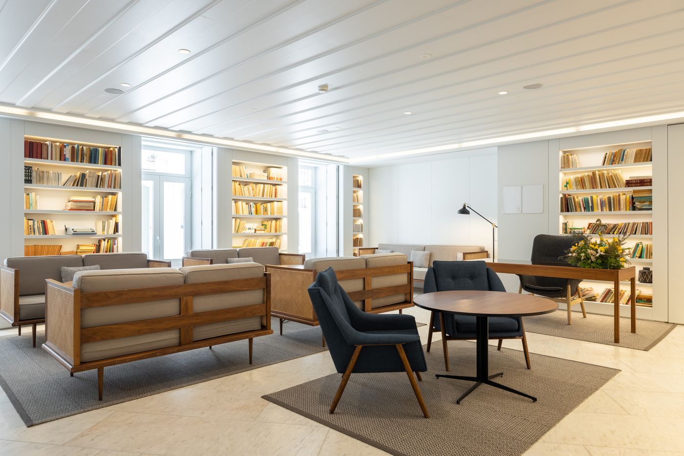 Lisboa-Pessoa-Hotel-Conferences-2