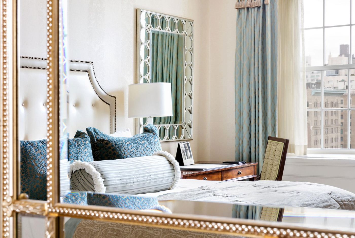 The-Pierre--A-Taj-Hotel-Room-41