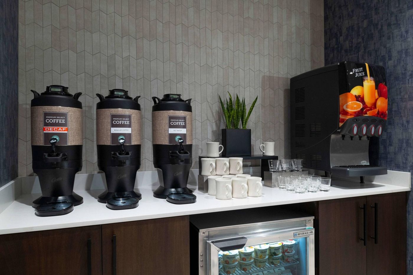 TownePlace-Suites-by-Marriott-Boston-Medford-Restaurant-19