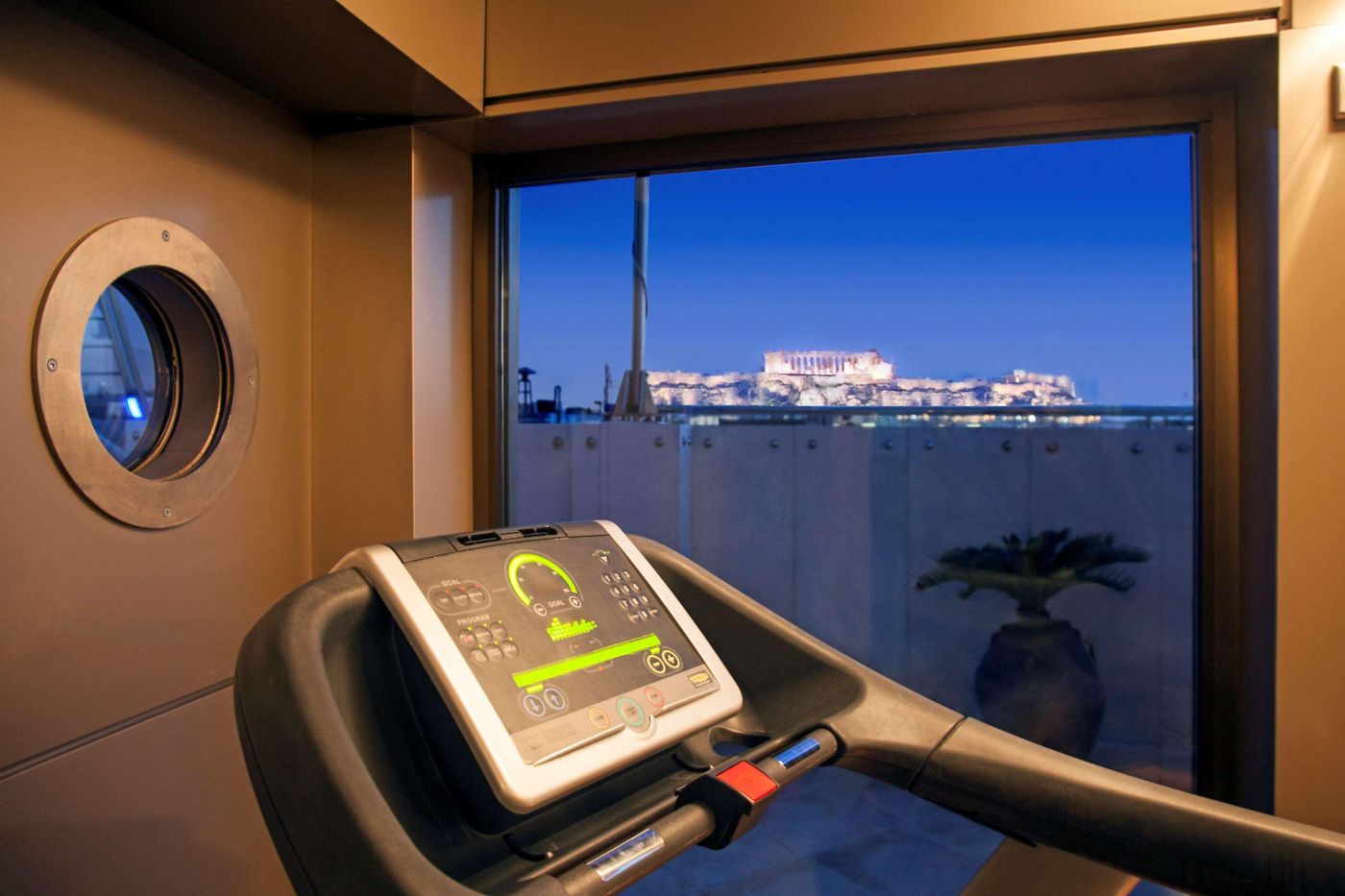 Melia-Athens-Sports-and-Entertainment-85