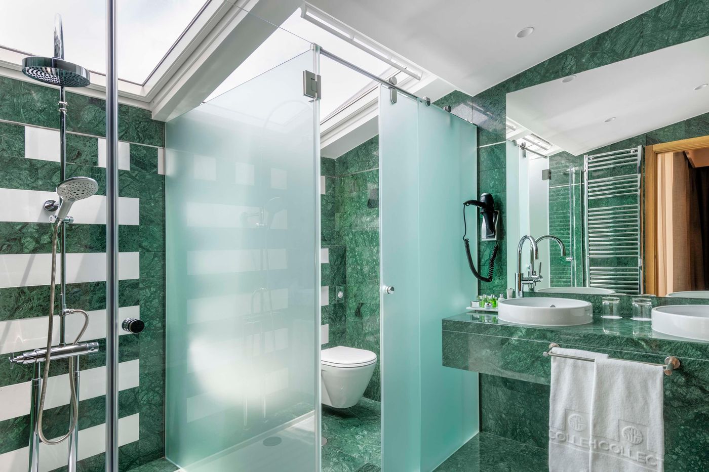 NH-Collection-Madrid-Paseo-del-Prado-Room-35