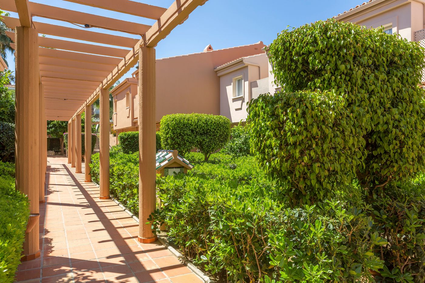 Los-Amigos-Beach-Club-General-view-8