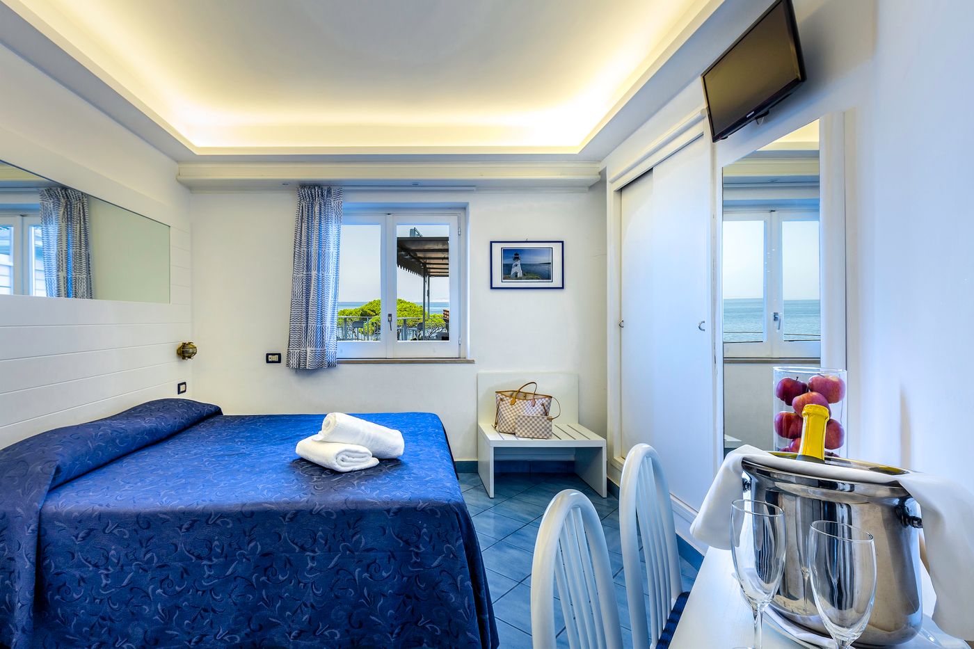 Hotel Il Faro Sorrento-Italy-SORRENTO-Room-5