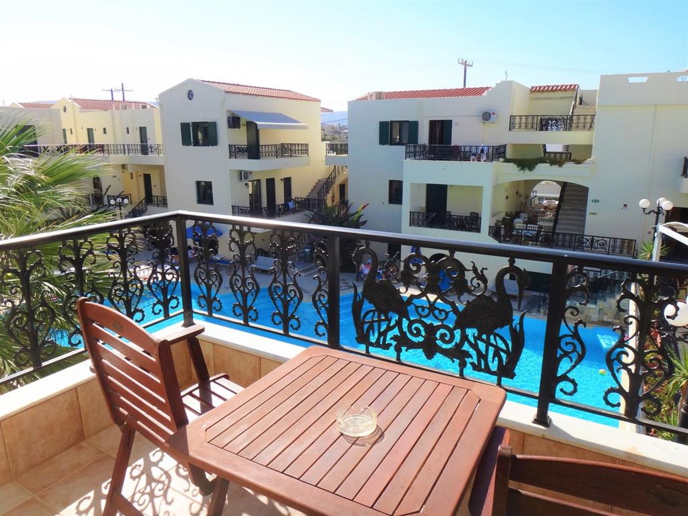 Diogenis Blue Palace