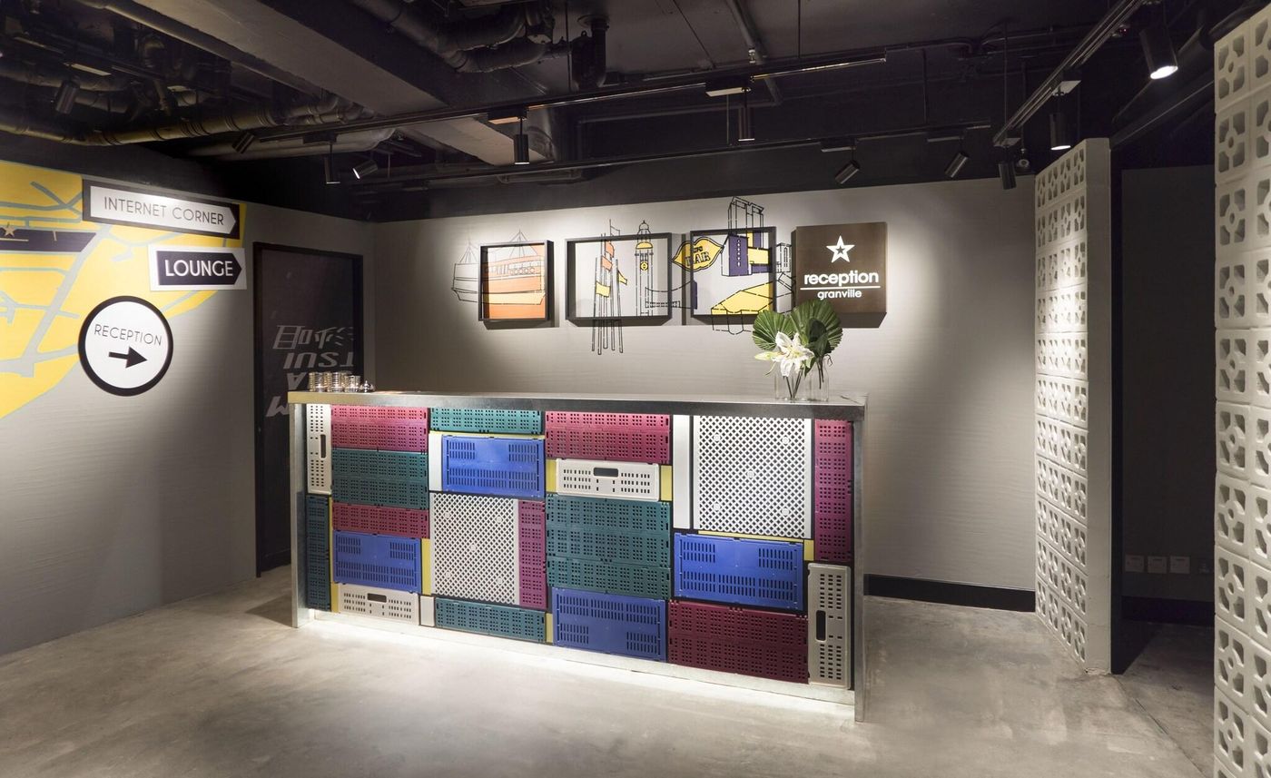 attitude-on-granville-Lobby-7