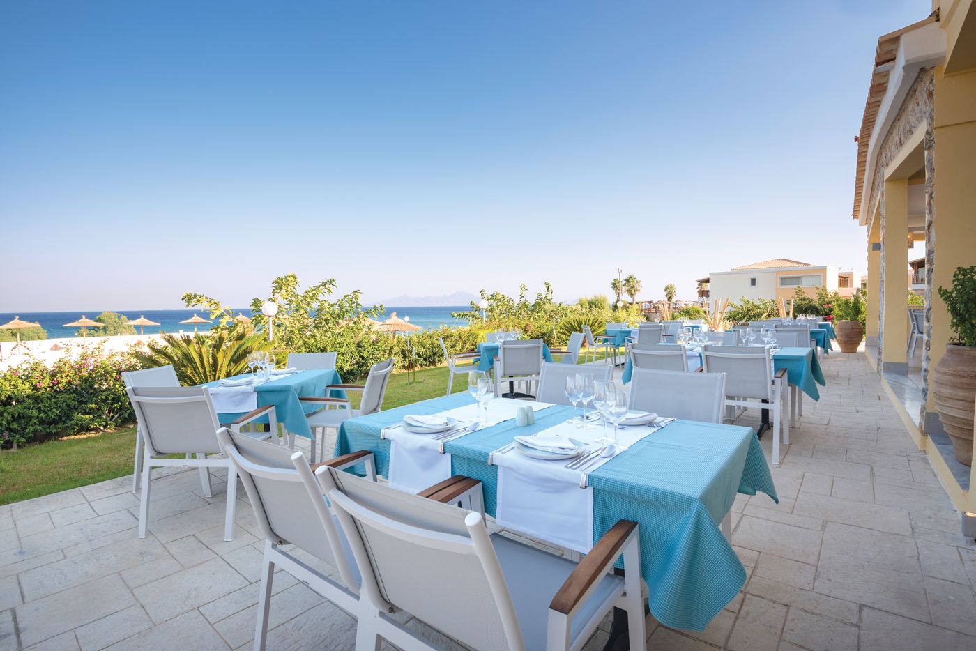 Grand-Blue-Beach-Hotel-Restaurant-21