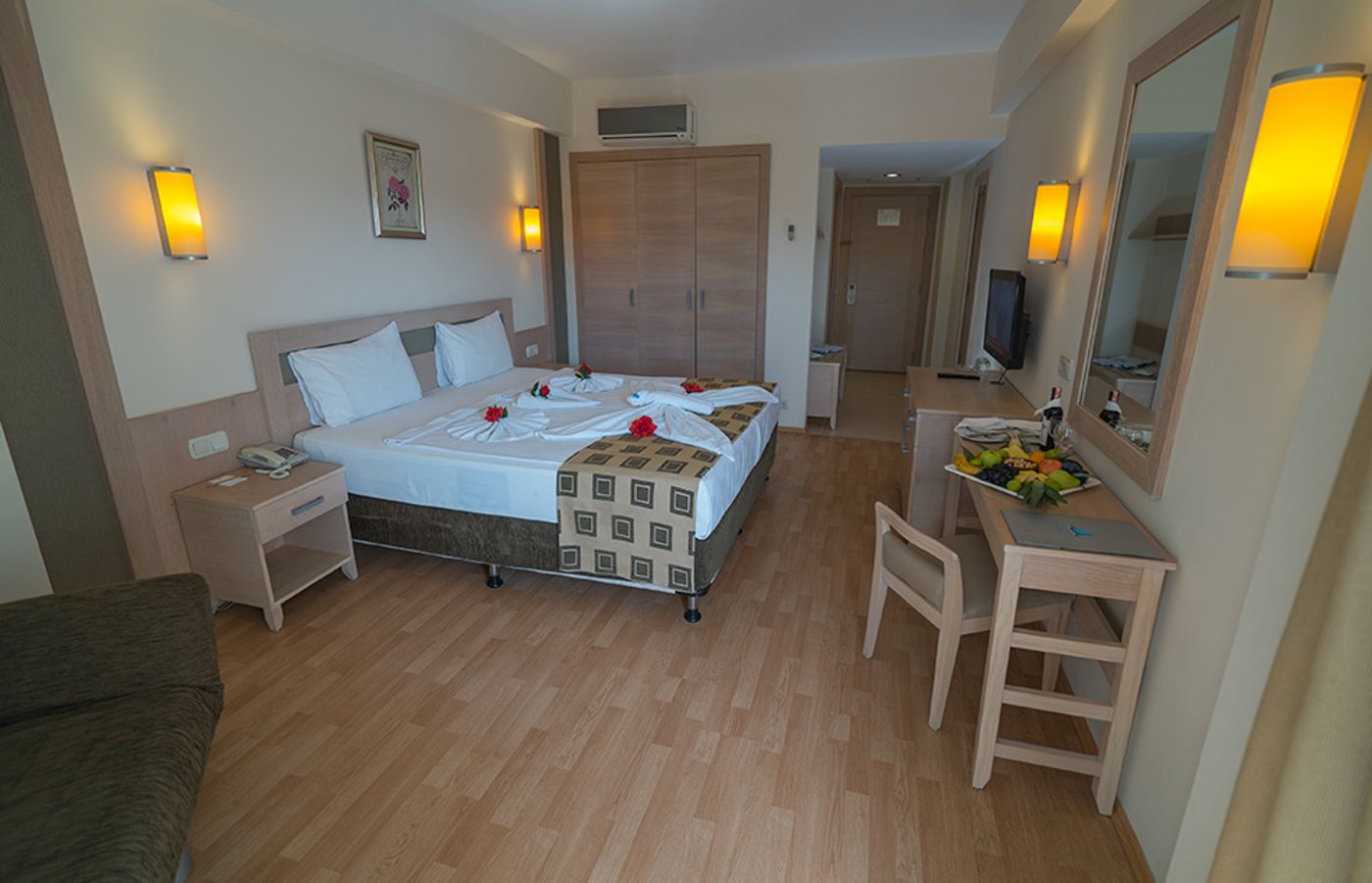 Side-Breeze-Hotel-Room-18