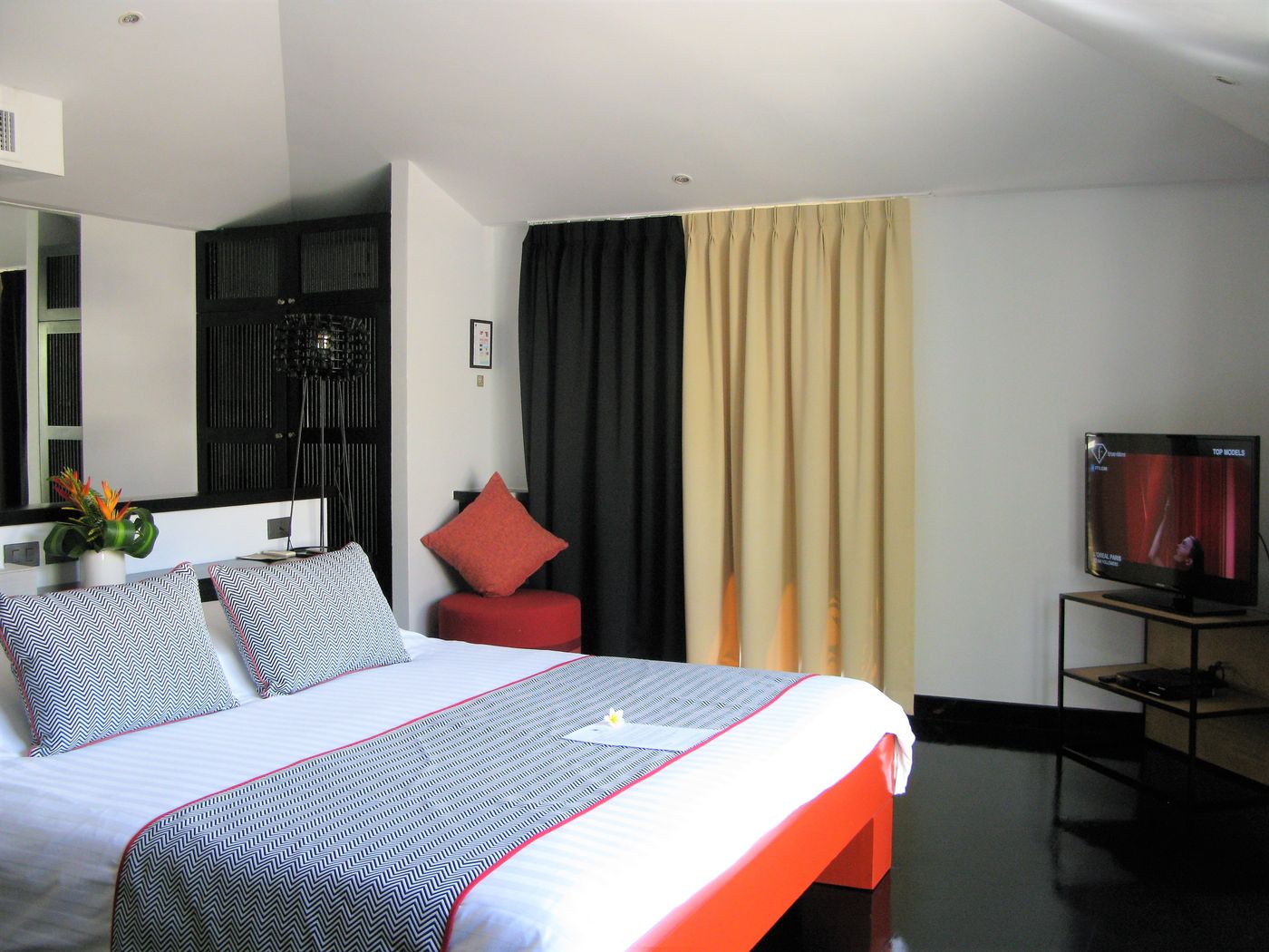 The-Sunset-Beach-Resort---Spa-Taling-Ngam-Room-20