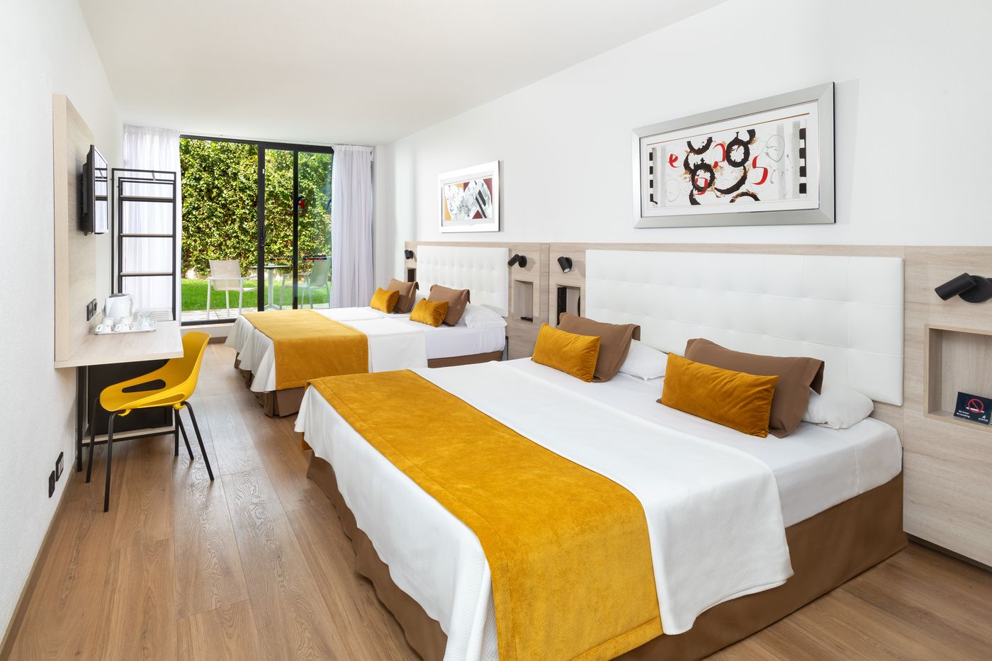 Alexandre-Hotel-Gala-Room-32