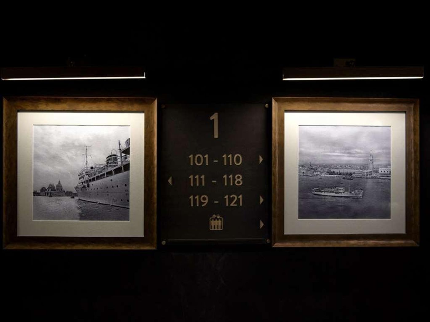 Palazzo-Veneziano-Lobby-23