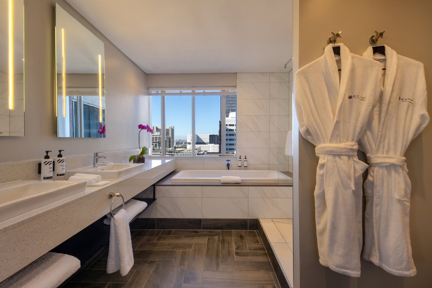 Pullman-Cape-Town-City-Centre-Room-45