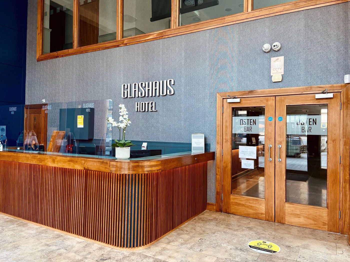 Glashaus Hotel-Ireland-Dublin-Lobby-6