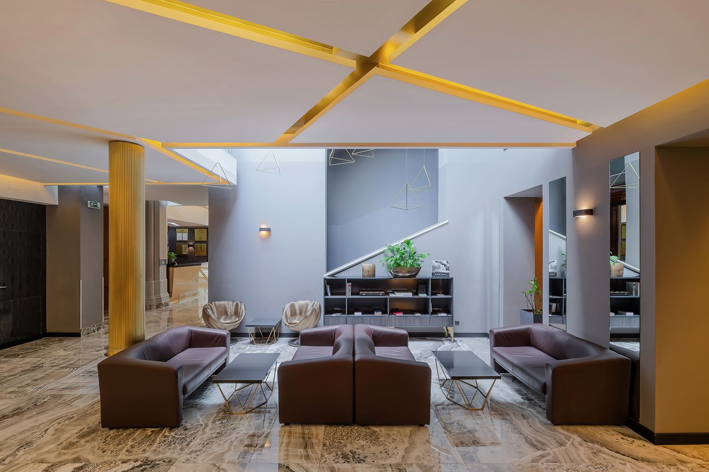 Hotel-Museum-Budapest-Lobby-16