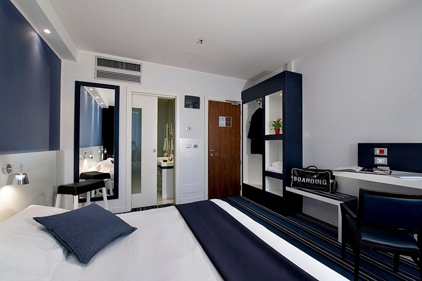 Neo Hotel - Italy - BRESSO-MILANO - General view - 7