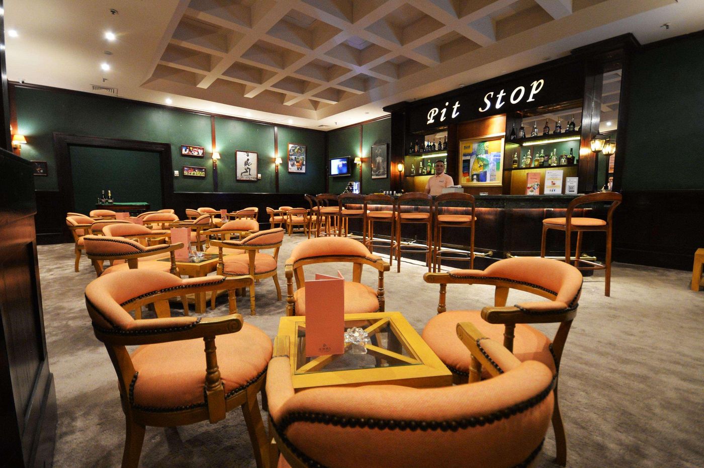 Aurora-Oriental-Resort-Bar-32