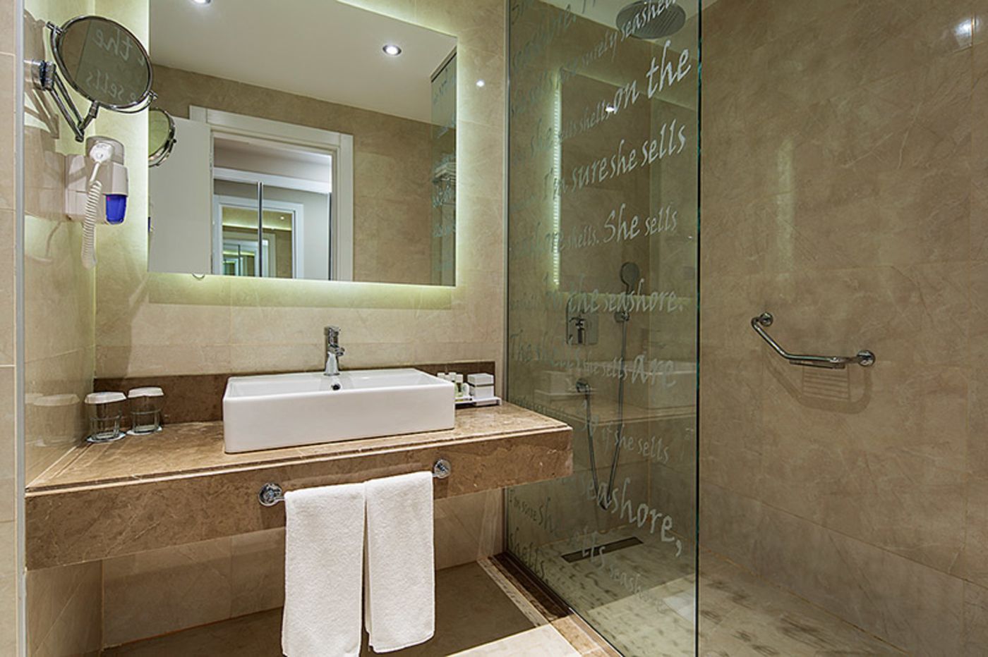 Seashell-Resort---Spa-Room-32