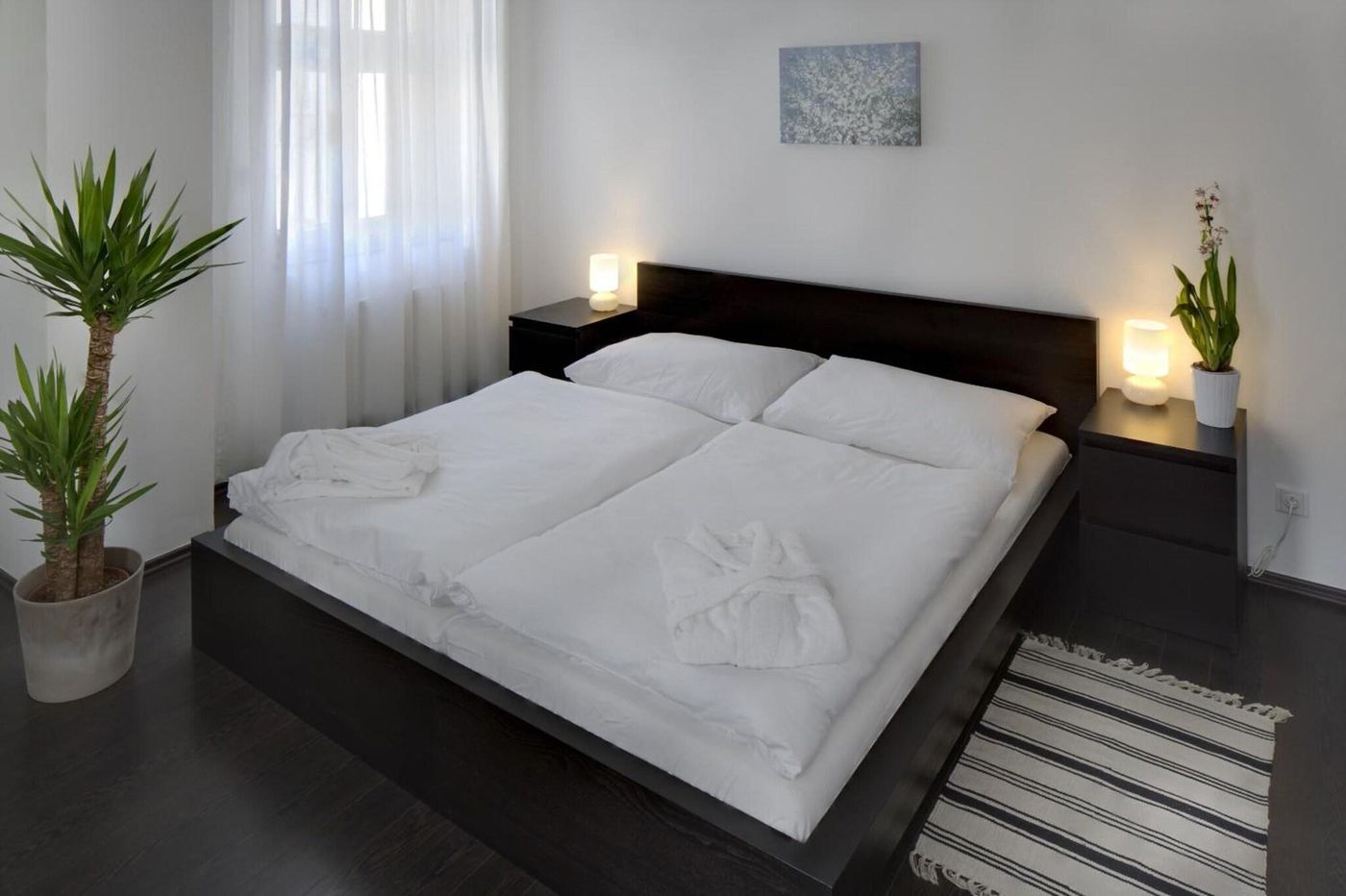 Hotel-1-Republic-Hotel-Room-20