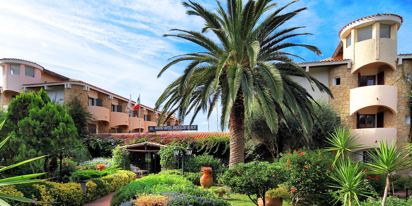 Grand-Hotel-Smeraldo-Beach-General-view-3