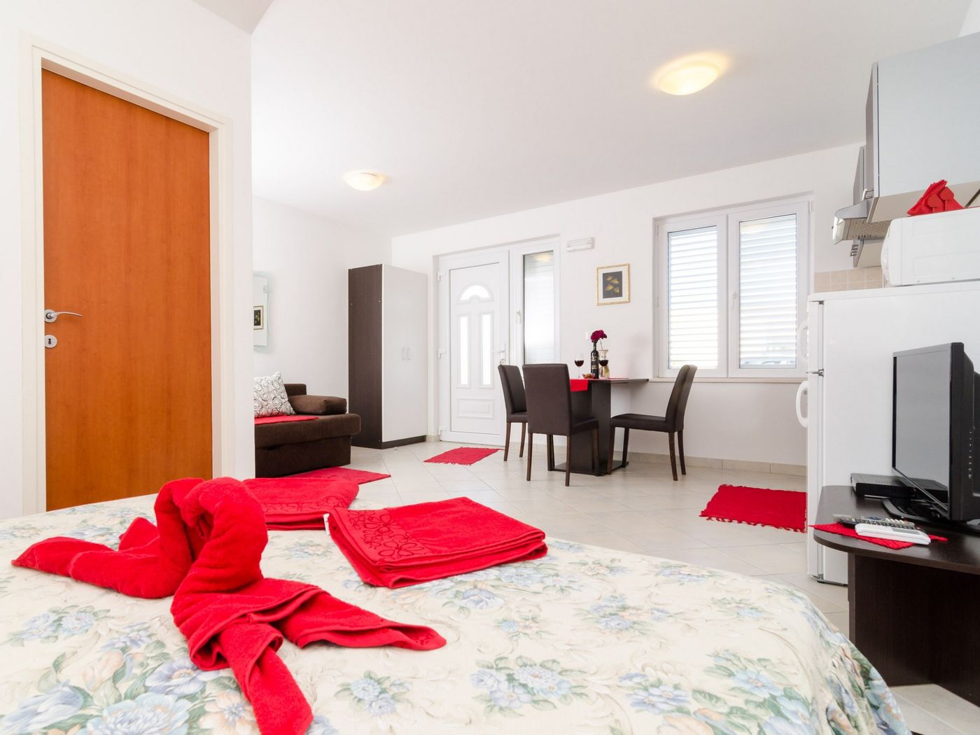 Apartments-Mira-Room-13