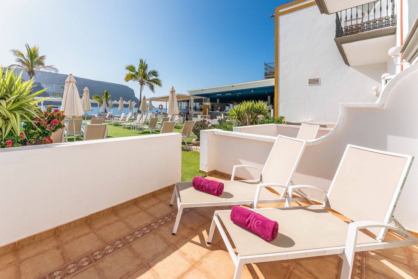 Hotel-LIVVO-Puerto-de-Mog--n-Room-5