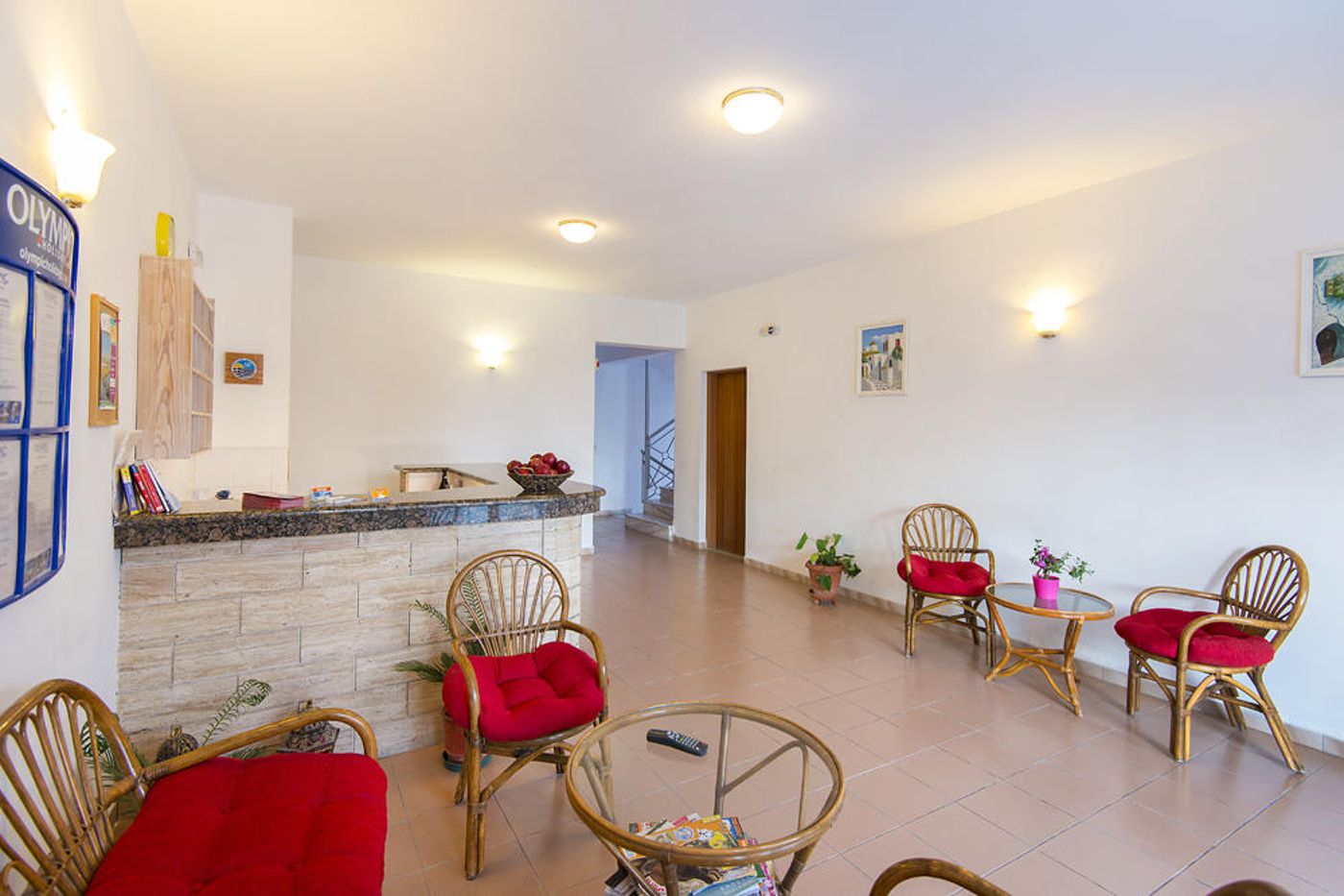 Blue Roses Apartments