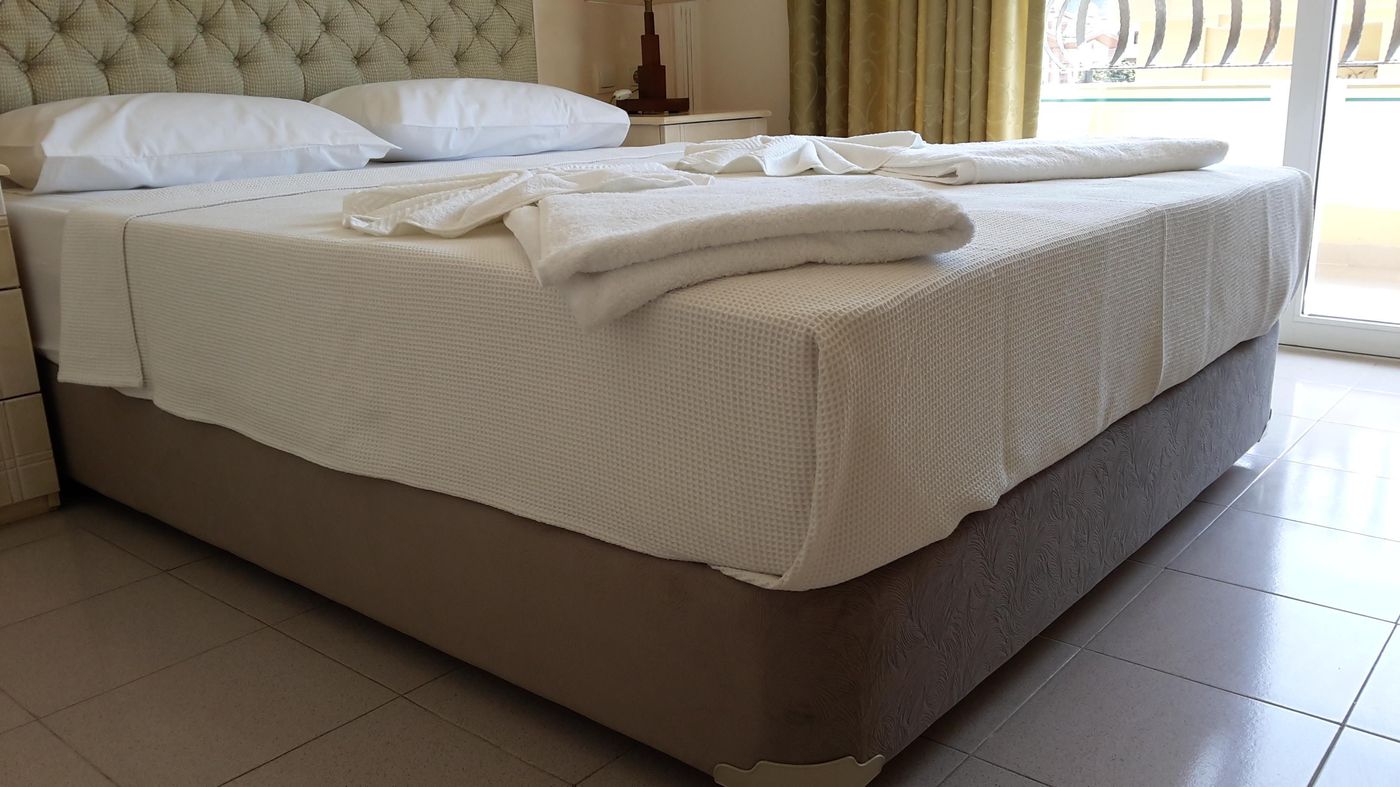 Sahin-Palace-Apartments-Room-24