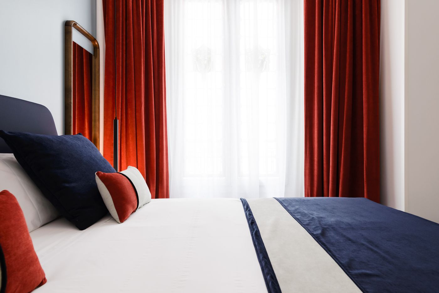 Smartrental-Collection-Gran-Via-Centric-II-Room-74