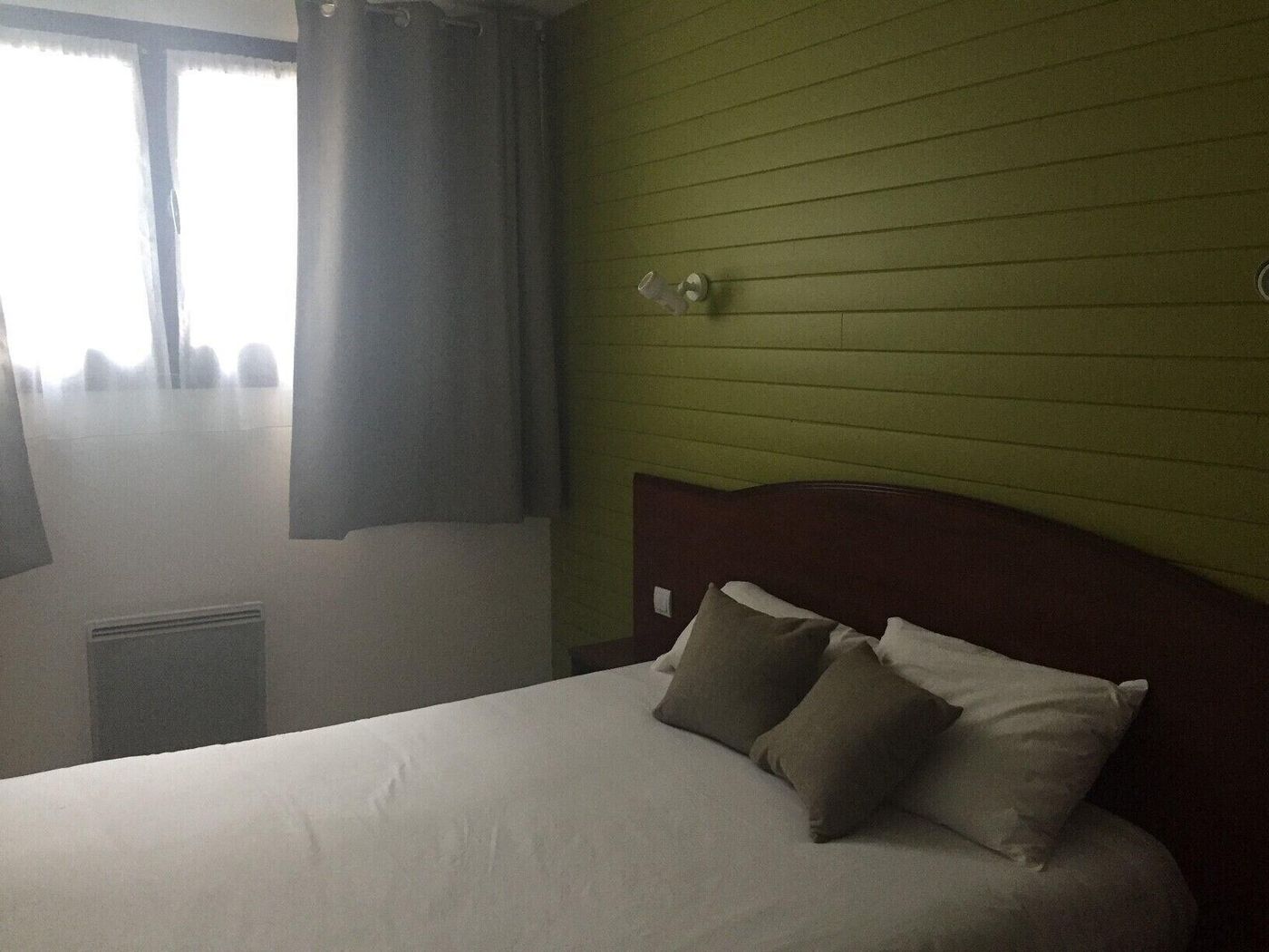 Grand Hotel De La Poste - France - VIENNE - Room - 6