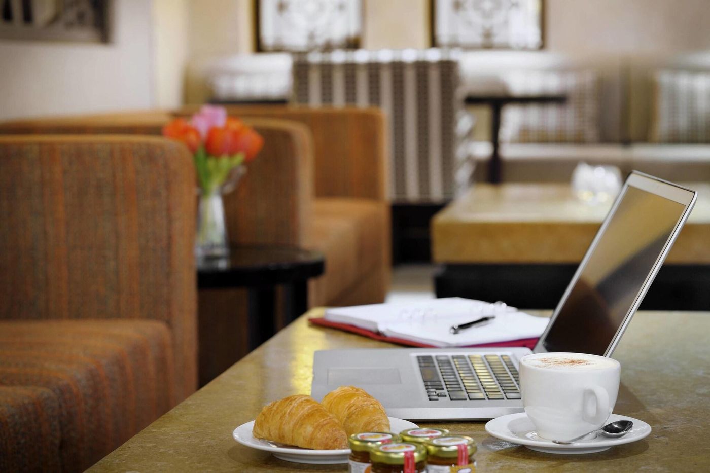 Residence Inn Manama Juffair-Bahrain-MANAMA-Lobby-7