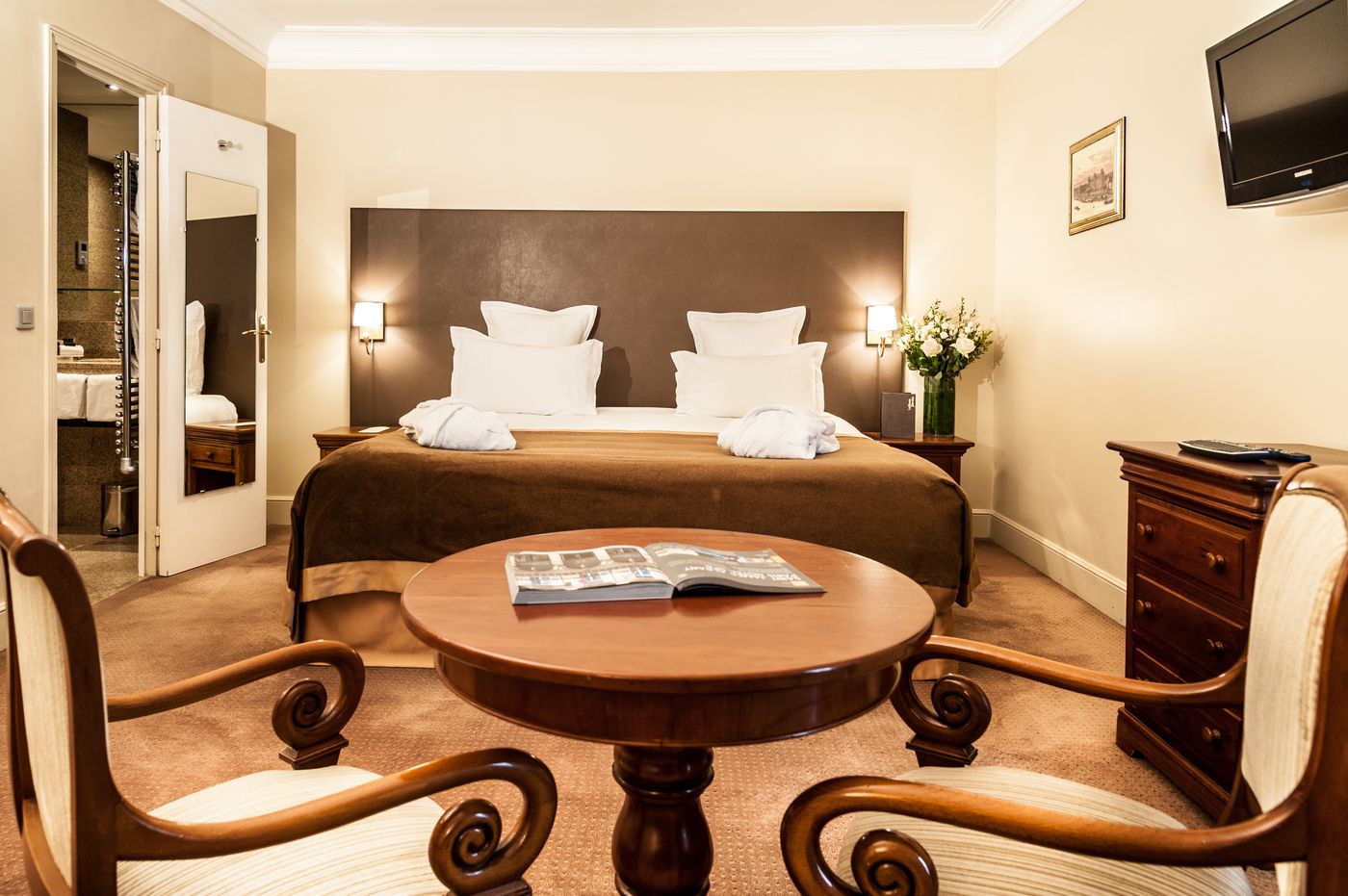 Saint-James-Albany-Paris-Hotel-Spa-Room-4