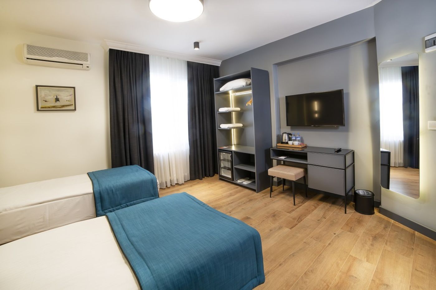 Barin-Hotel-Room-3
