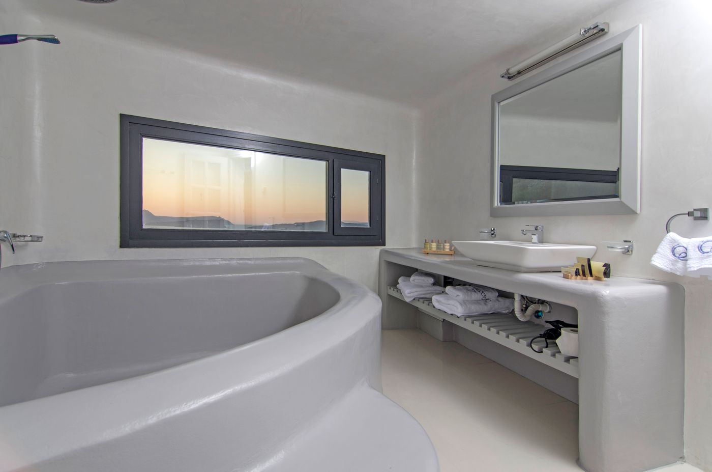 Grand Ambassador Santorini