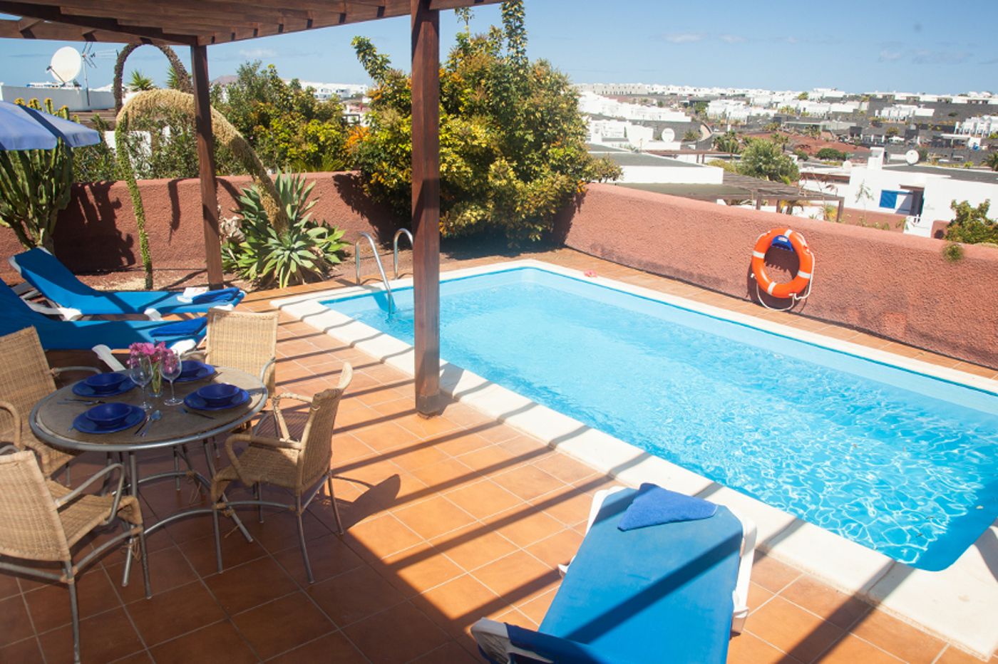 VILLAS-LAS-MARINAS-Pool-12