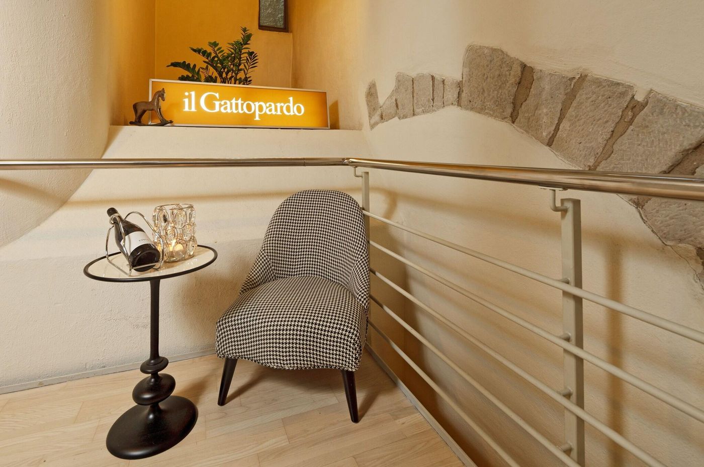 Rossli Hotel -Switzerland-Zürich-Lobby-9