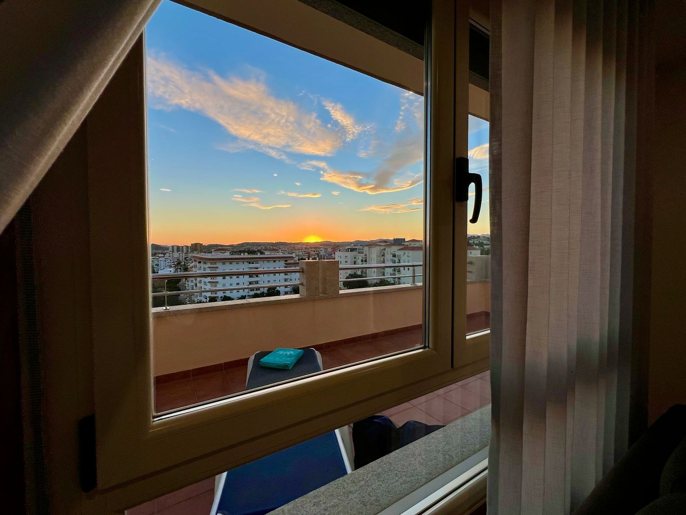 Mediterraneo-Real-Room-45