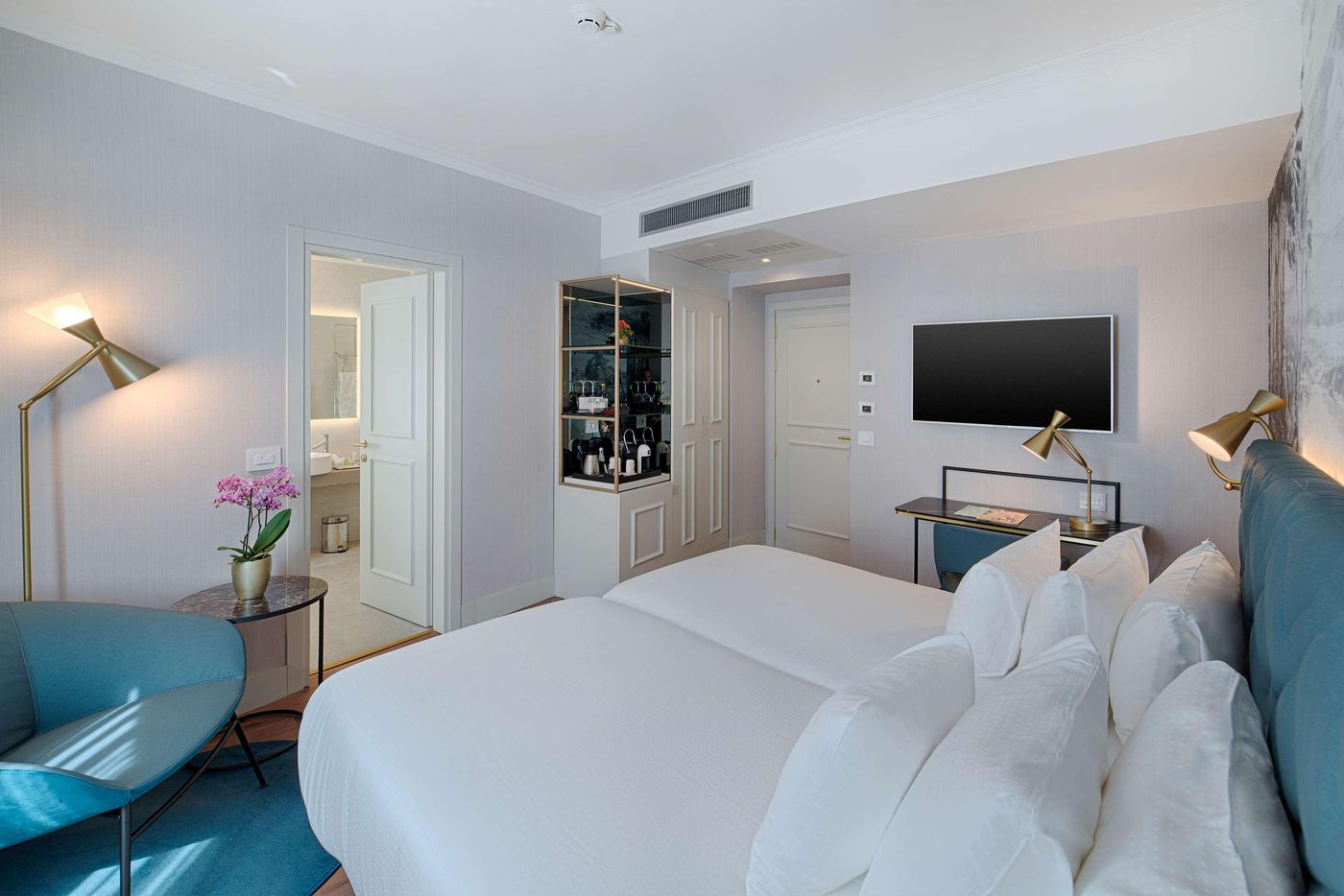 NH-Collection-Roma-Fori-Imperiali-Room-17