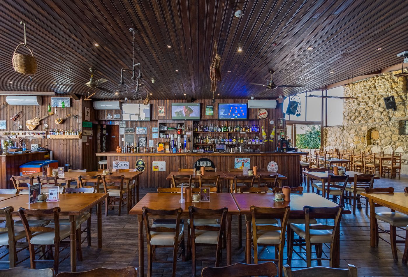 Antonis-G-Hotel-Bar-60