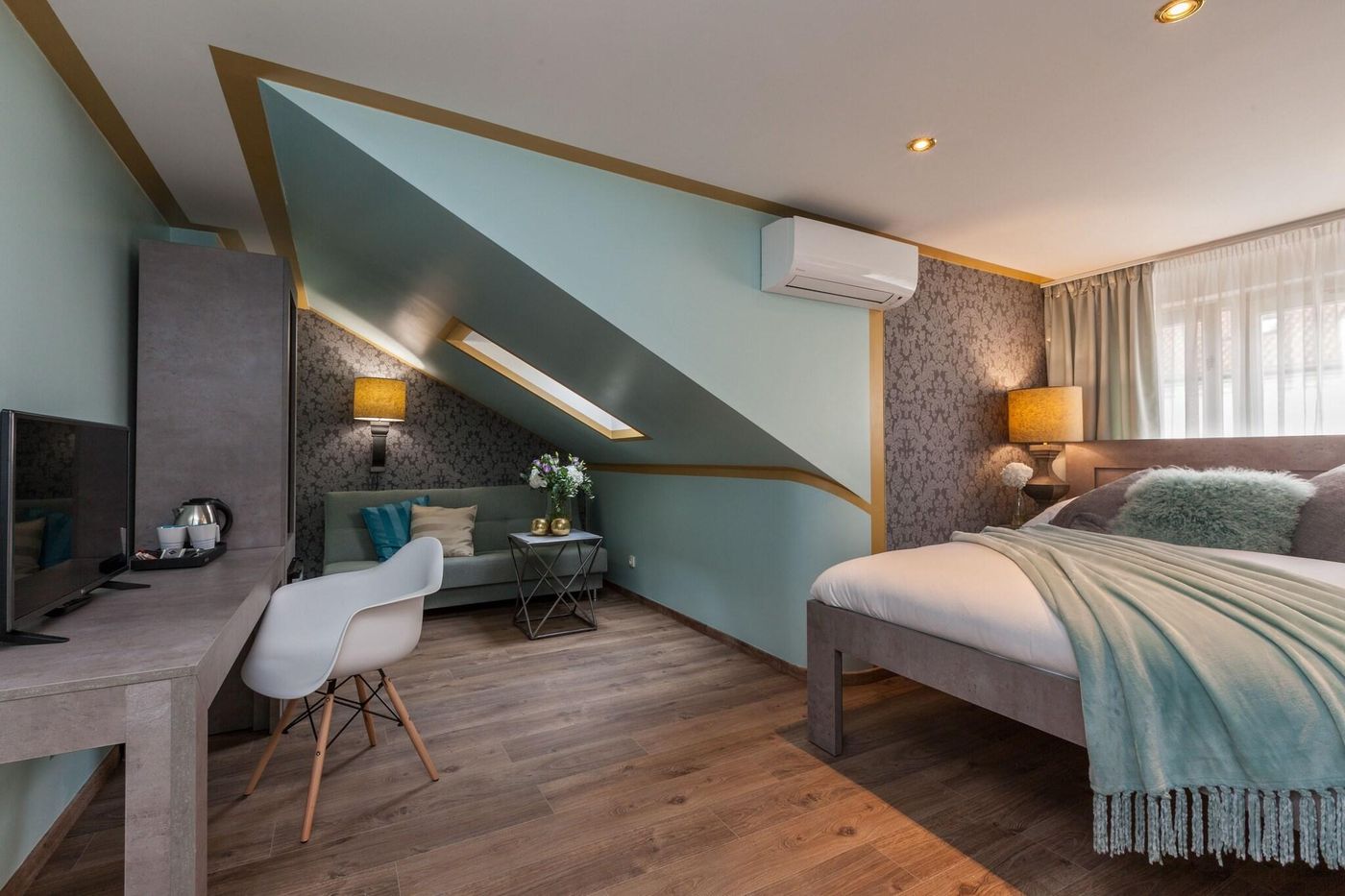 Gorgeous-Prague-Rooms-Room-17