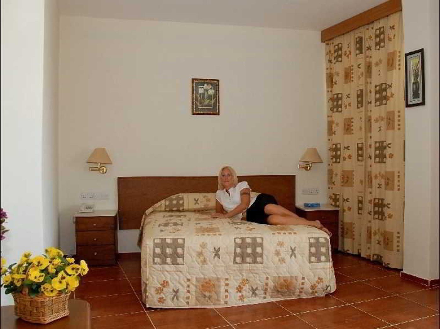 M--Moniatis-Hotel-Room-11
