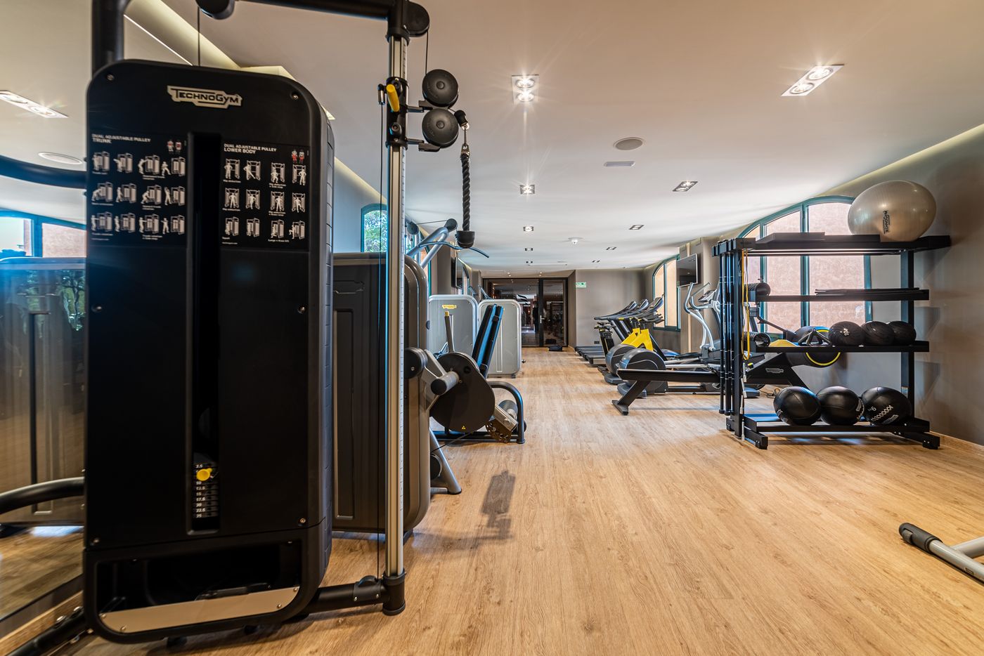 Barcelo-Punta-Umbr----a-Mar-Sports-and-Entertainment-79