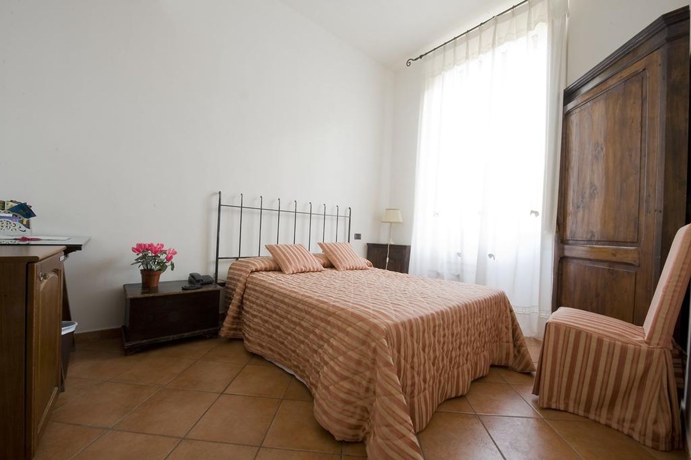 Galileo - Italy - FLORENCIA - Room - 8