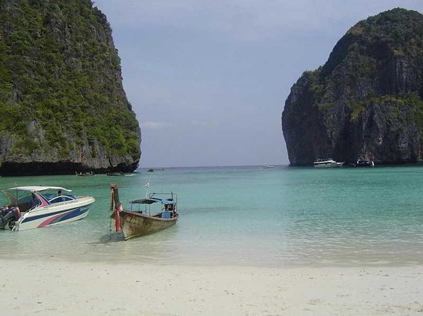 Baan-Yin-Dee-Boutique-Resort-Beach-63