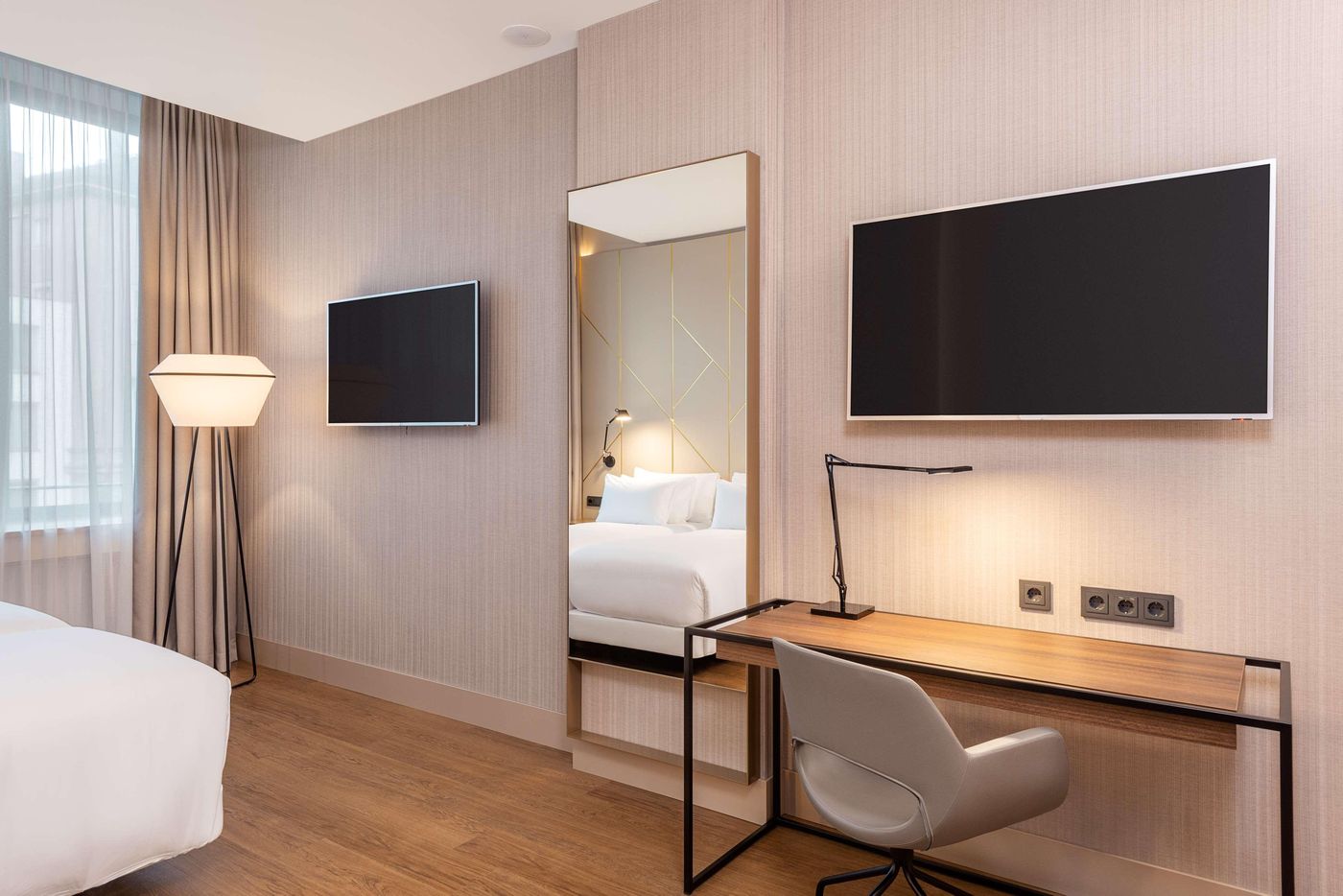 NH-Collection-Munchen-Bavaria-Room-35