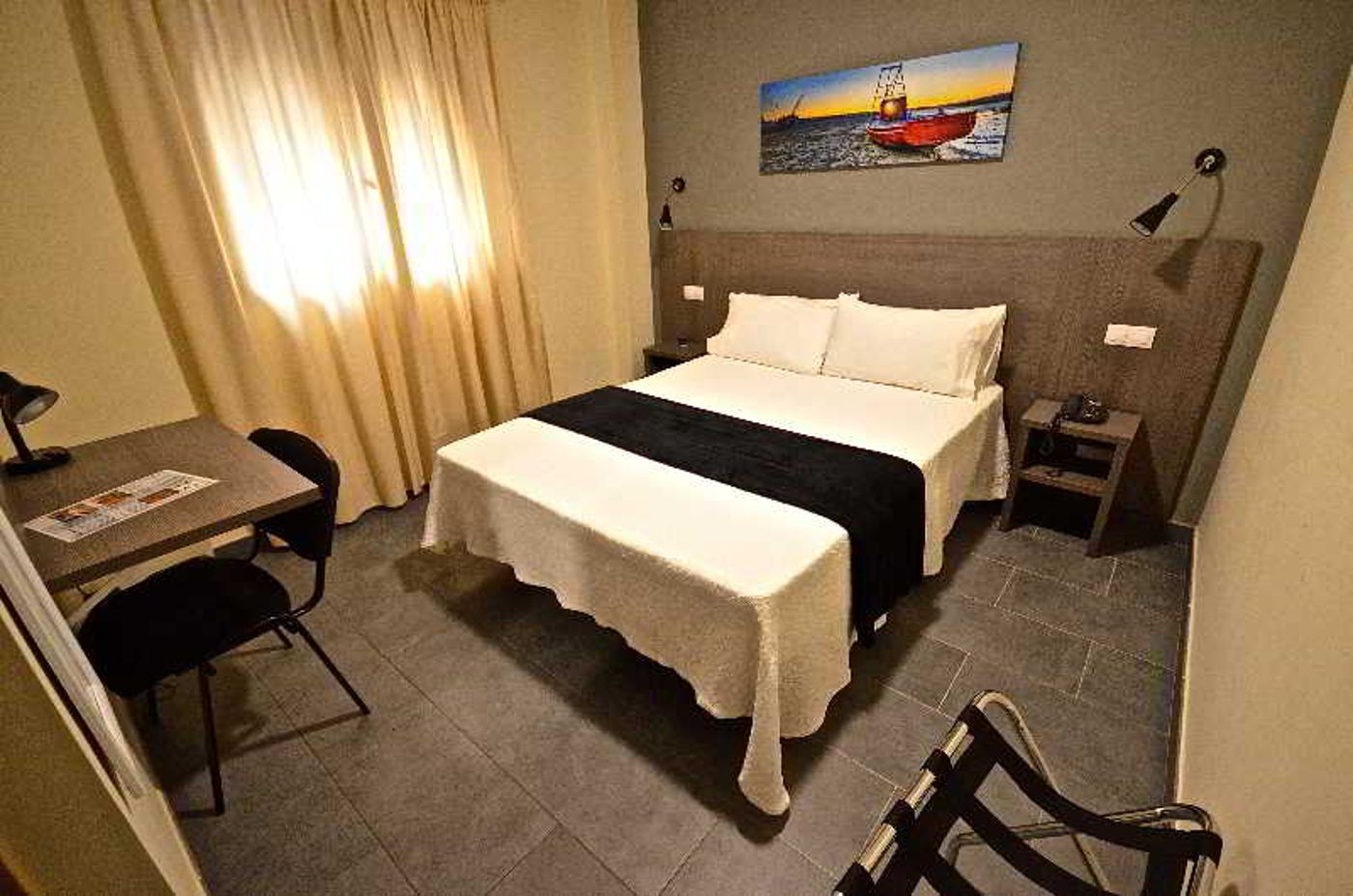Hotel-Puerto-Canteras-Room-5
