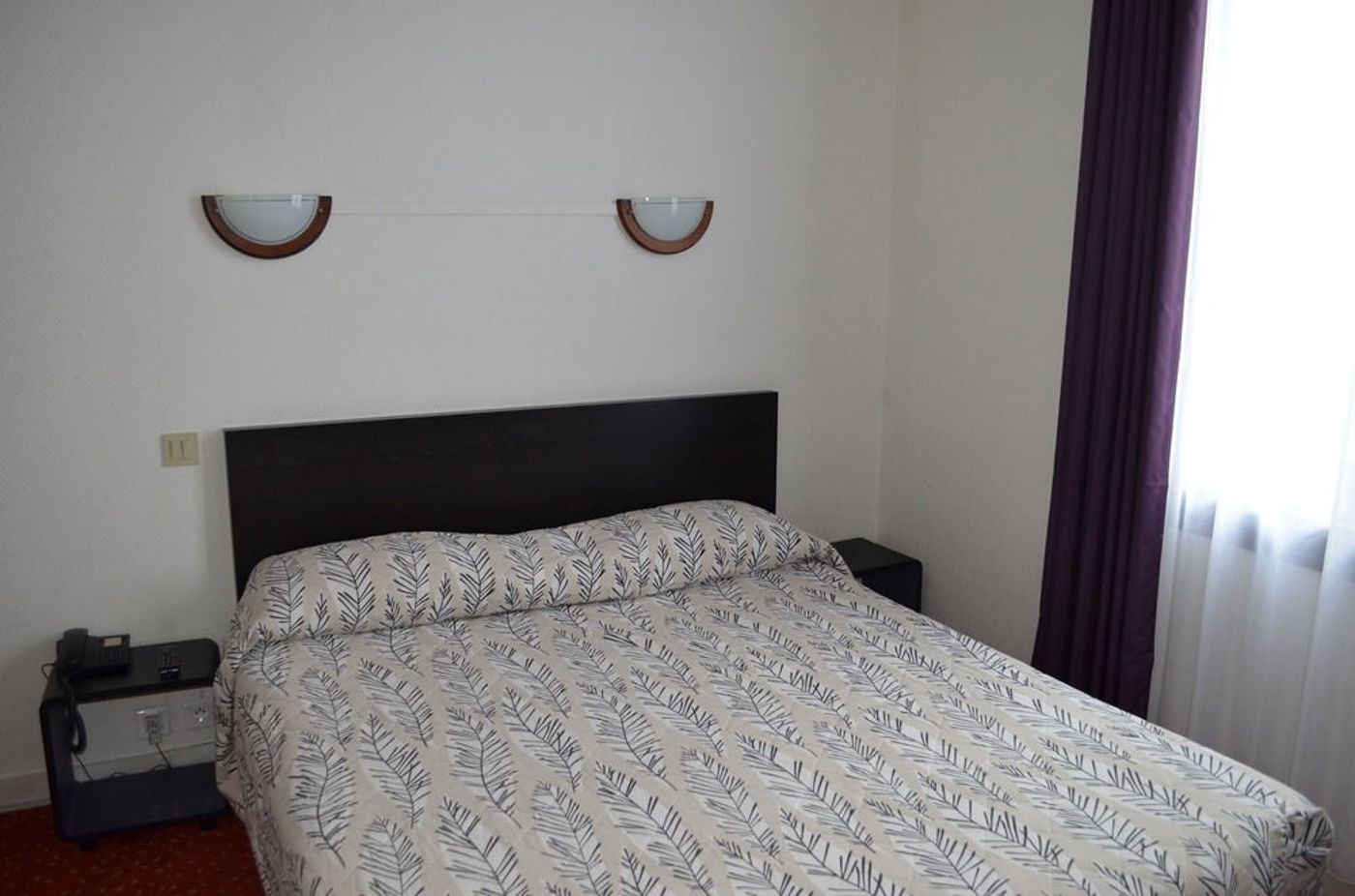 HOTEL-BEAUQUARTIER-MONTMARTRE-Room-23