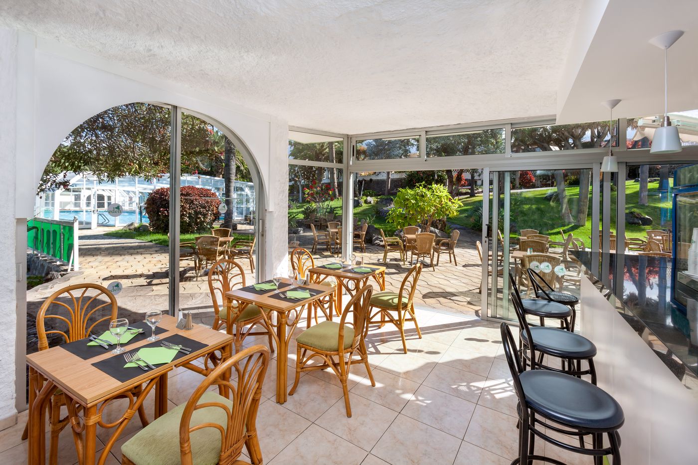 Parque-Vacacional-Eden-Restaurant-21