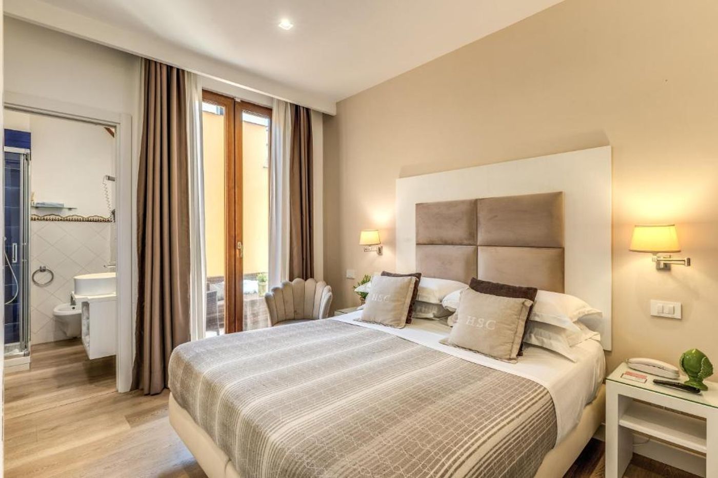 Sorrento-City-Room-35