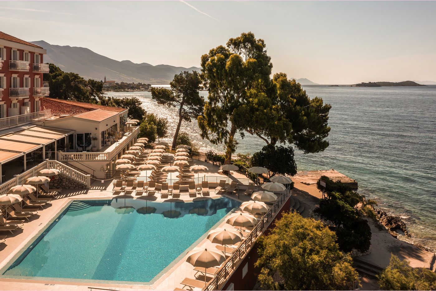 Aminess-Bellevue-Hotel-Pool-17