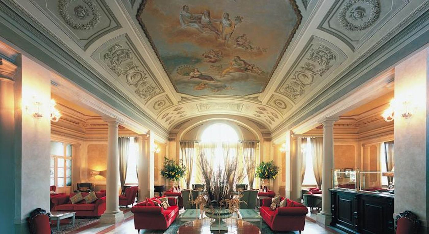 Bagni-di-Pisa-Palace-and-Thermal-Spa-Lobby-9