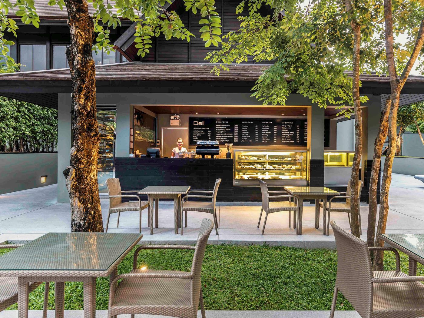 Pullman-Phuket-Arcadia-Resort-Restaurant-15